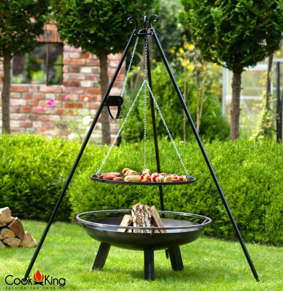 Schwenkgrill und Feuerschale